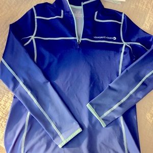 VV performance pullover